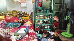 কালীগঞ্জে প্রকাশ্য দিবালোকে বাড়িতে চুরি