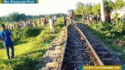 তীব্র গরমে বেঁকে যায় রেললাইন, রক্ষা পেল পাহাড়িকা ট্রেন