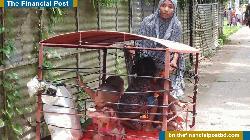খাঁচায় বন্দি শিশুদের ভবিষ্যৎ, রাস্তায় ঘুরছেন মা