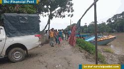 বারহাট্টায় কংস নদের ভাঙন এলাকায় অবৈধভাবে বালু উত্তোলন বিএনপি নেতার