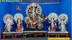 ফরিদপুরে দুর্গাপূজা: ৭৫৮টি মণ্ডপে শেষ মুহূর্তের সাজসজ্জা, কড়া নিরাপত্তা