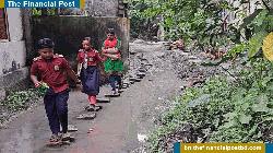 পাইকগাছায় ২০০ মিটার রাস্তার বেহাল দশা, চরম ভোগান্তিতে এলাকাবাসী