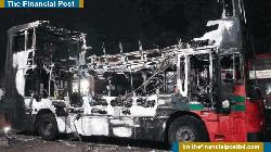 নোয়াখালীতে দুই বাসে আগুন