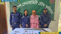 রামুতে যৌথ অভিযানে অস্ত্র উদ্ধার, নারী আটক