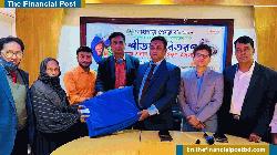 কম্বল বিতরণে মানবিক উদ্যোগ লোহাগাড়া প্রেসক্লাবের