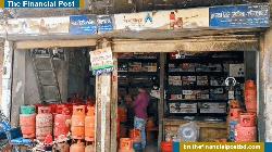 কলাপাড়ায় এলপিজি গ্যাসের তীব্র সংকট