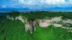 টেকনাফের পাহাড়ে সশস্ত্র দুই গ্রুপের গোলাগুলি