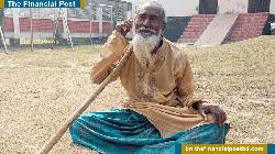 লাঠি আর পড়শির কাঁধে ভর করে ভোটকেন্দ্রে বৃদ্ধ