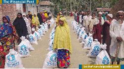 নাগেশ্বরীতে শতাধিক দরিদ্র পরিবার পেলো রমজানের খাদ্য সামগ্রী