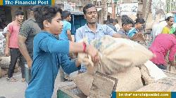 চাল বিতরণে অতিরিক্ত টাকা আদায়ের অভিযোগ জেলেদের