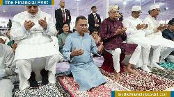 জাতীয় ঈদগাহে ঈদের নামাজ পড়লেন প্রধানমন্ত্রী ও রাষ্ট্রপতি