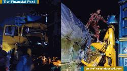 স্থির ট্রাকে ধাক্কা: প্রাণ গেল হেলপারের