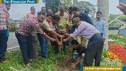 শরীয়তপুরে সড়ক বিভাগের বৃক্ষরোপণ কার্যক্রমের উদ্বোধন