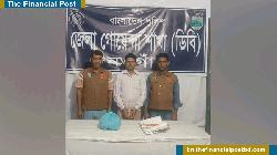 মান্দায় ডিবি পুলিশের অভিযান