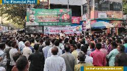 তানোরে ব্যবসা প্রতিষ্ঠানে হামলার প্রতিবাদে বিক্ষোভ