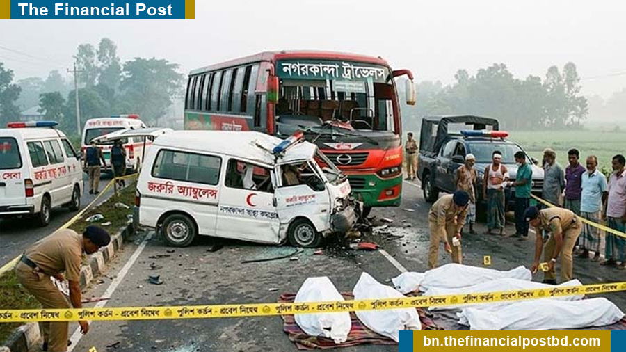 ফরিদপুরে বাস-অ্যাম্বুলেন্স সংঘর্ষে নিহত ৫