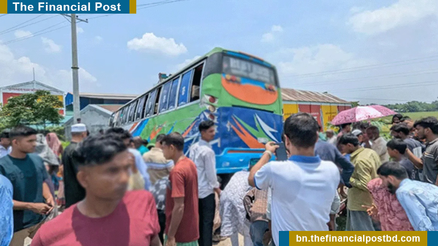 নেত্রকোনায় বাস চাপায় মা-মেয়েসহ প্রাণ হারালেন তিনজন