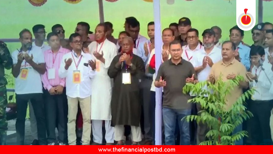 গৌরনদীতে বৃক্ষরোপণ করলেন প্রধানমন্ত্রী 