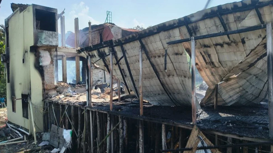 অগ্নিকাণ্ডের পর টুপটুপ রিসোর্ট